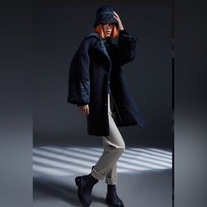 Italian Women's Navy Textured Coat w Persian Lamb details & virgin wool NWT